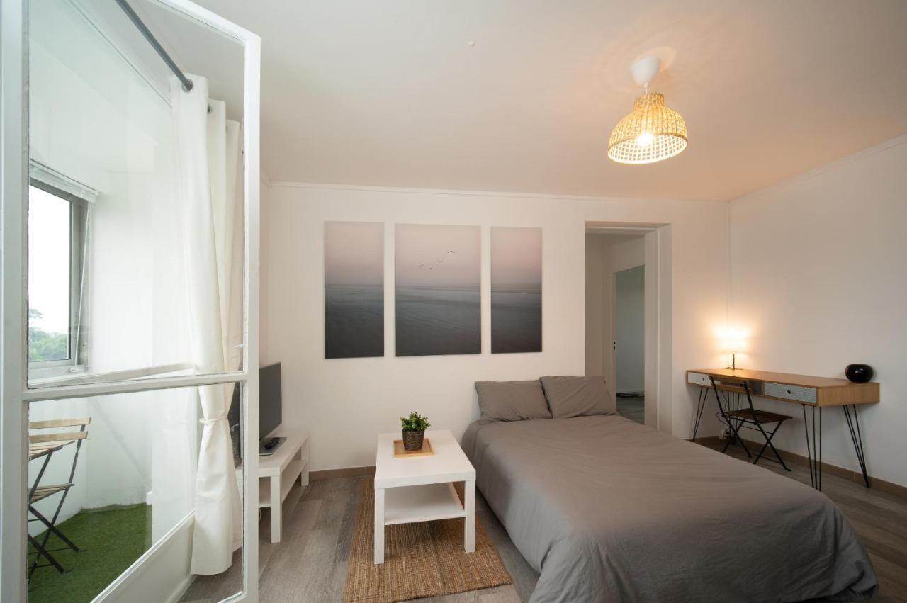 Apartment Equipe Parking Balcon 2 Marseille